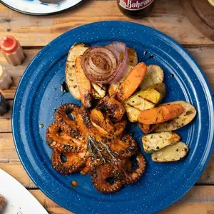Blu Sea & Grill Food Rooftop SMA 5