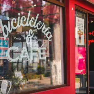 Remedios Bicicletería y Café Toluca 7