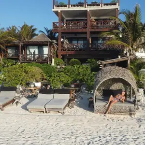 Agave Restaurant & Beach Club 7