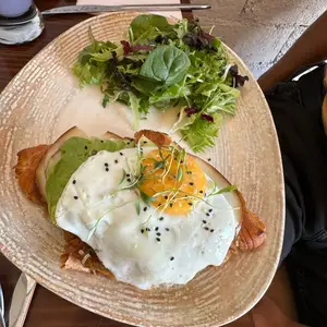 Cayetana Restaurante SMA 7
