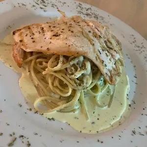 Karlotta Pizza Rústica Manizales 5