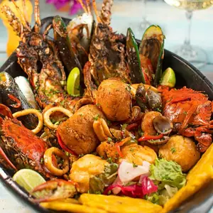 La Vieja Guardia Fish & Wine Cartagena 5