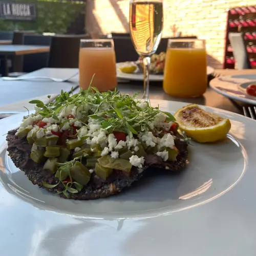 Restaurante La Rocca Bernal - foto 4