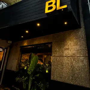 BLACK LEGEND Condesa 2