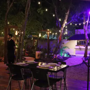 La Paskana Bar & Grill Playa del Carmen 9