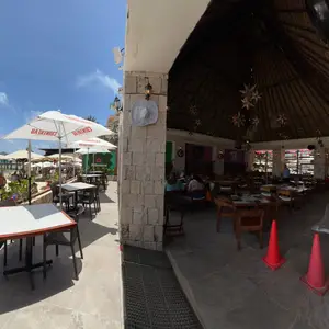 La Parrilla Playa Caracol 2