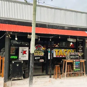 Pinshis Tacos Holbox 8