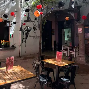 Trattoria Da Pulcinella Suc. 5 de Mayo 7