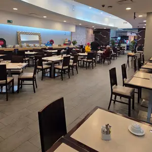 Restaurante Liverpool Monterrey Valle 1