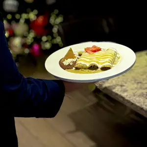 Restaurante Liverpool Oblatos 8