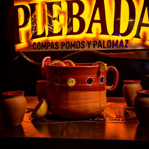 La Plebada Bar Insurgentes - foto 1