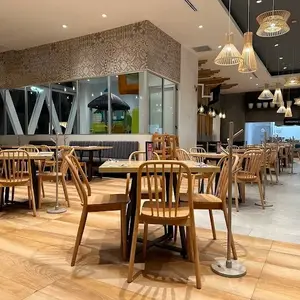 Restaurante Liverpool Tepeyac 1