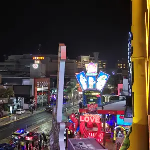 Flame Night Club Cancún 6