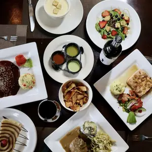 Yaxchilán Restaurante y Cafetería Tuxtla 6