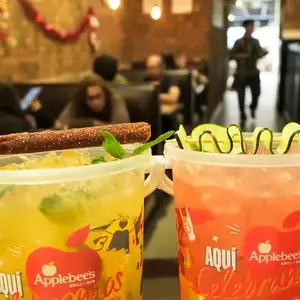 Applebee's Vía Vallejo 8