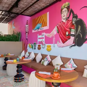 El Barrio Los Cabos 7