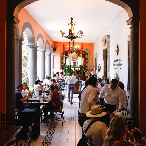 Restaurante La Cueva de Don Cenobio Tequila - foto 1