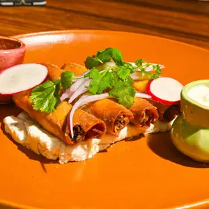 Restaurante La Cueva de Don Cenobio Tequila 9