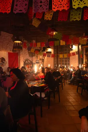 Dos Santos Cantina Medellín 5