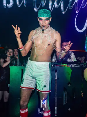 Nisha Club Roma 8