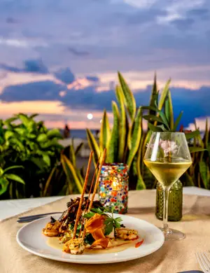 Vitea Oceanfront Bistro Puerto Vallarta 4
