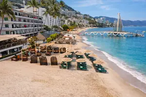iK Mixology Bar & Cuisine Puerto Vallarta 9