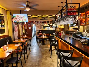 Bodegón Victoria La Roma 3