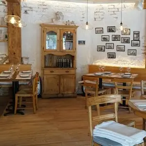 Restaurante Mythos Roma 7